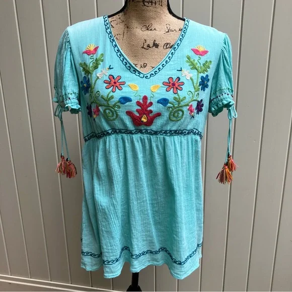 Double D Ranch top small turquoise embroidered - Picture 4 of 7